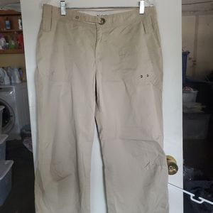 Columbia khaki capri lightweight hiking/fishing pants womens sz.12